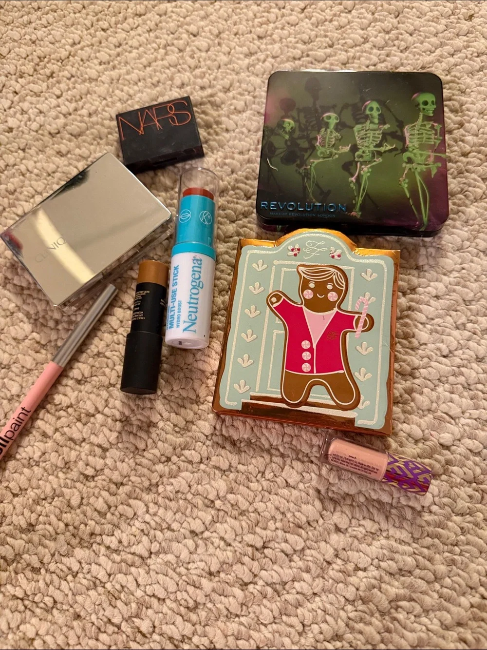Too Faced Gingerbread Blush Palette with Pink & Gold Accents